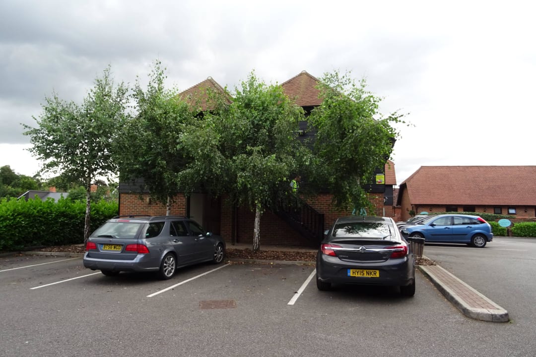 Parkplätze ausreichend vorhanden Hotel The Talbot Inn