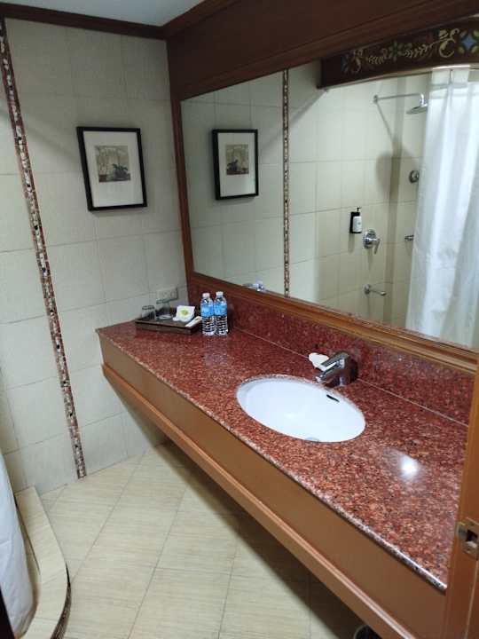 Zimmer Boracay Tropics Resort Hotel