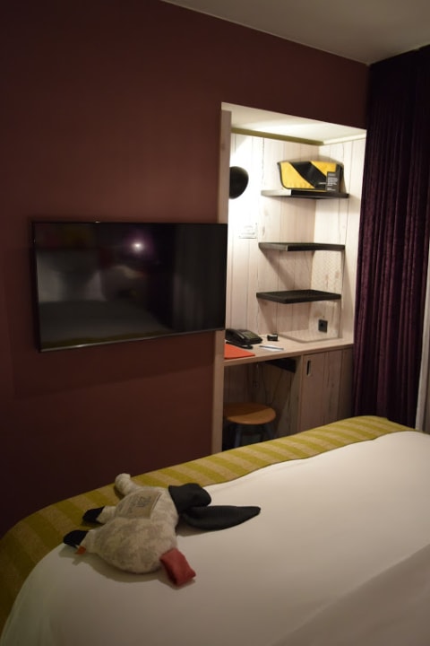 Zimmer 25hours Hotel Wien beim MuseumsQuartier