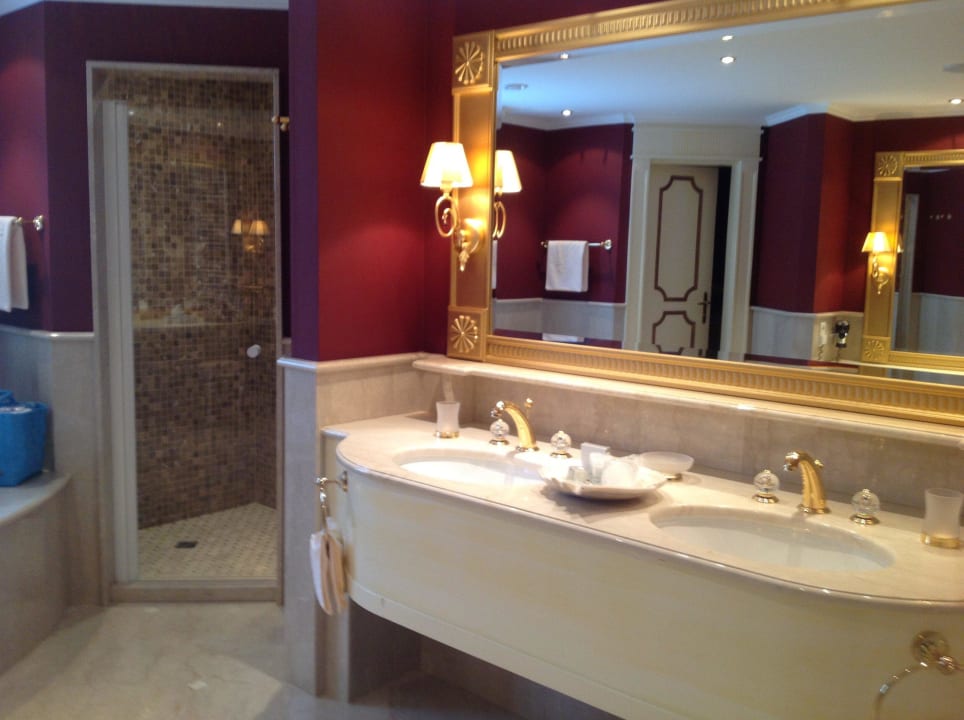 Badezimmer Hotel Schwarzenstein