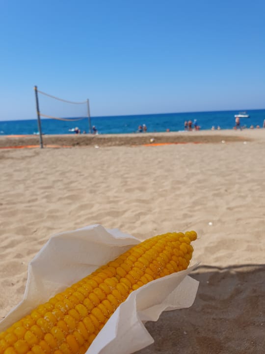 Strand J'adore Deluxe Hotel & Spa