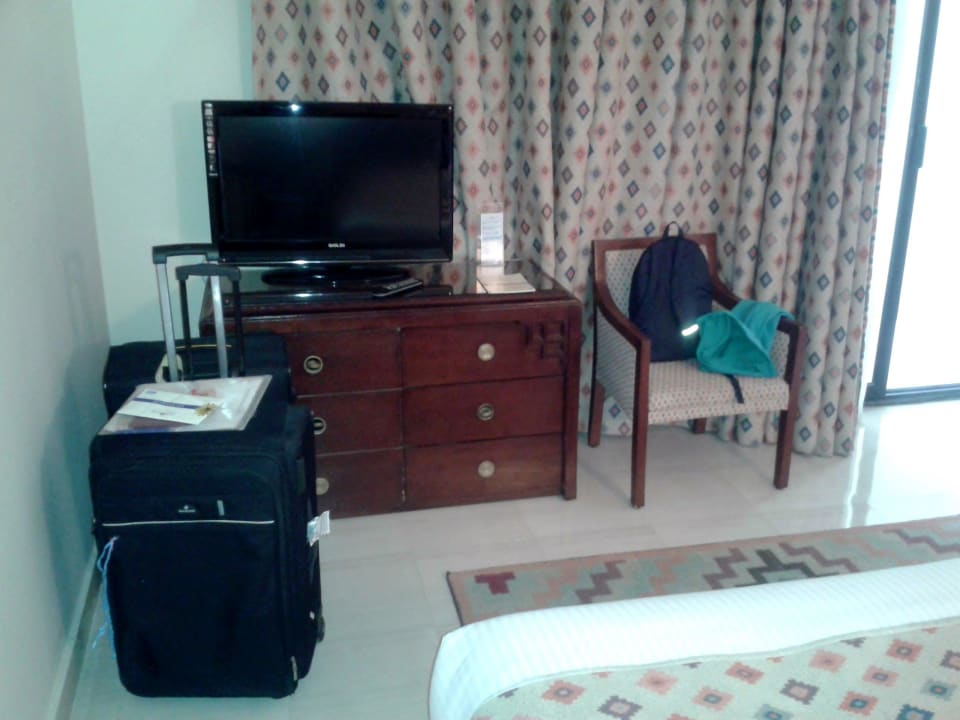 Fernseher SUNRISE Holidays Resort (Adults Only)
