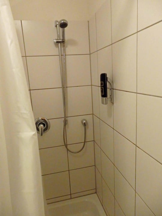 Dusche Landgasthof Mörsbergei