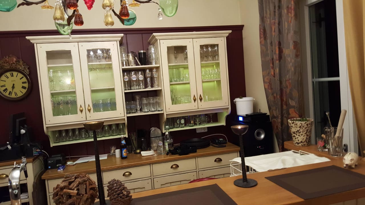 Restaurant und Barbereich Hotel Ampervilla