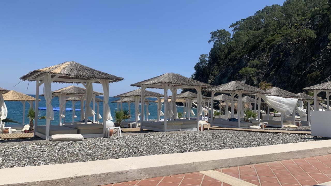 Strand ROBINSON ÇAMYUVA