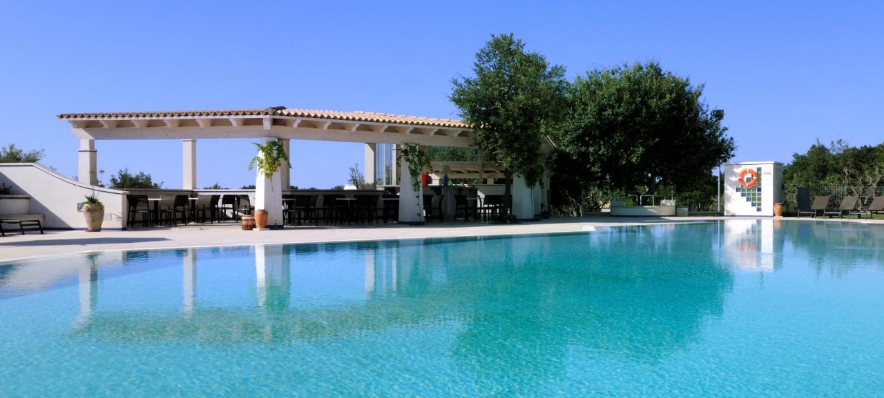 Swimming pool  Hotel Masseria Chiancone Torricella