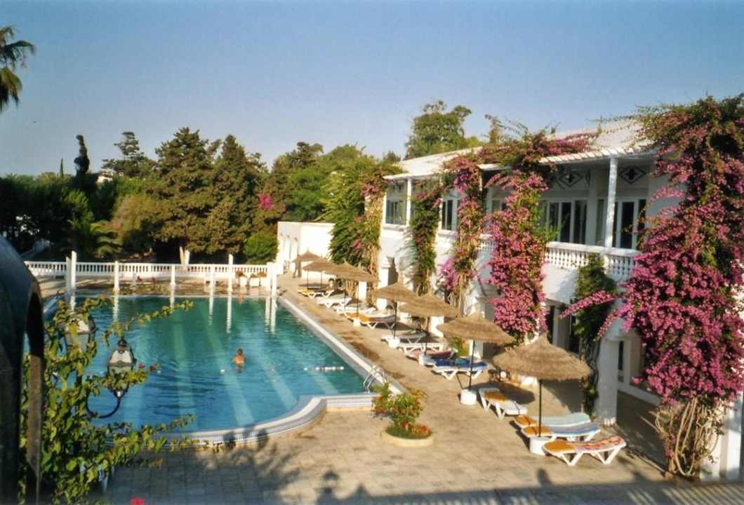 Pool im Hotel Movie Gate Miramar