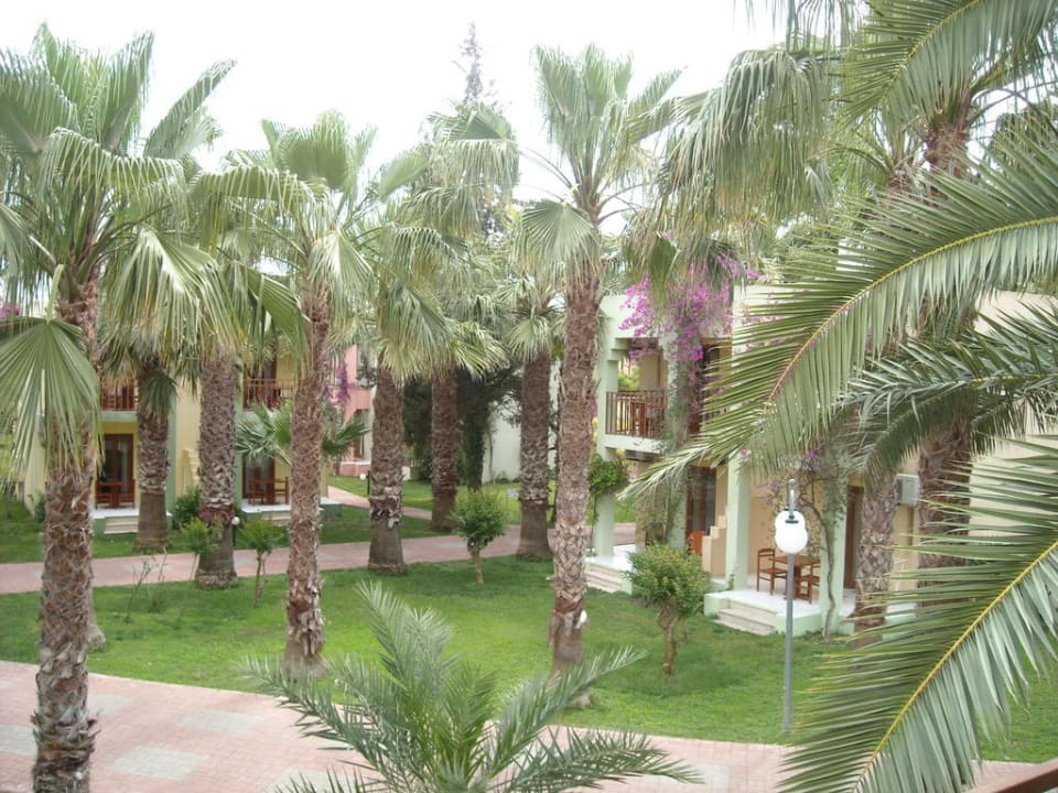 Schöne Gartenanlage VONRESORT Golden Beach