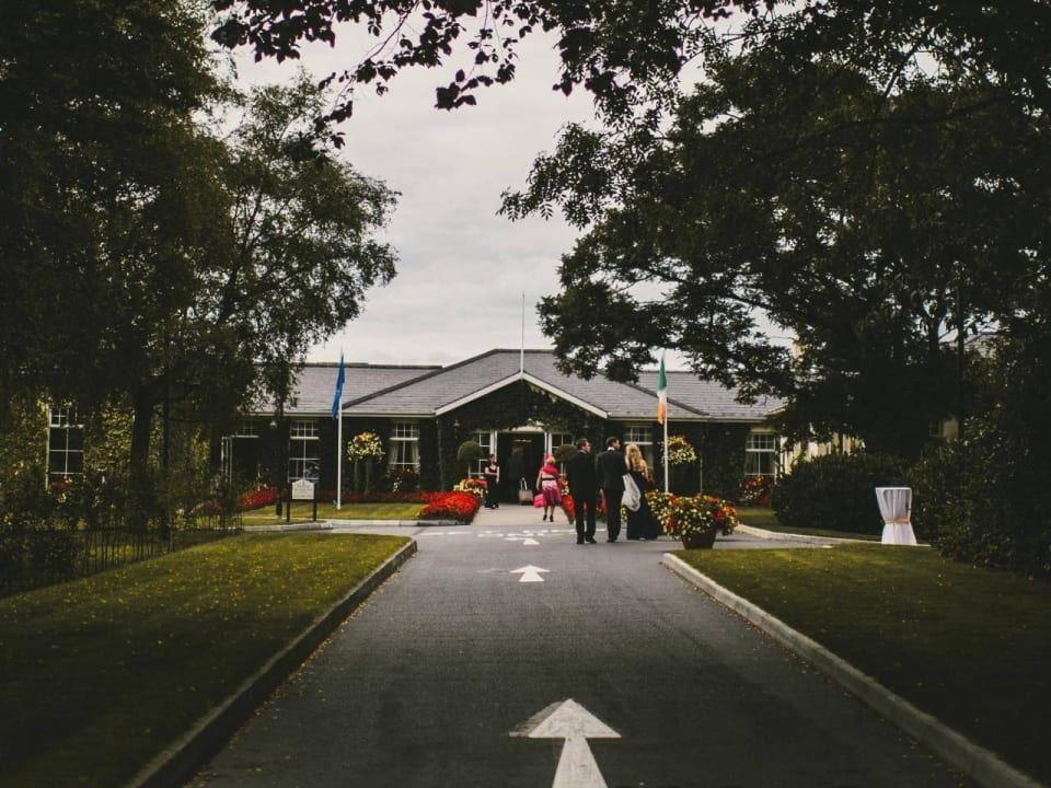 Entrance The Keadeen Hotel