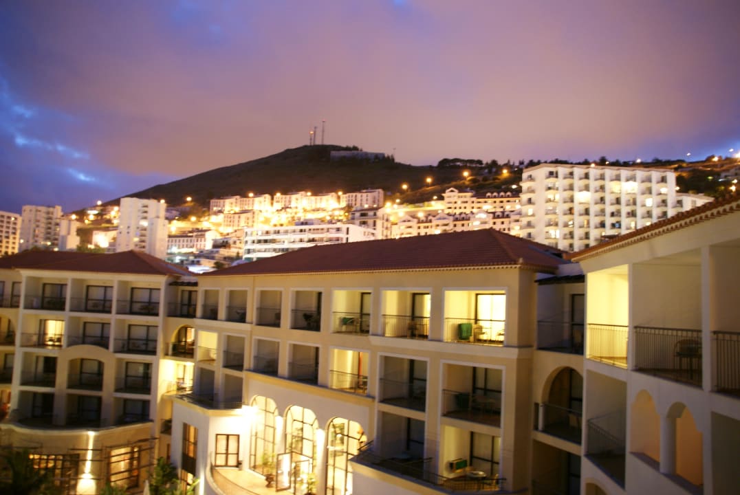 Seitlicher Blick vom Balkon ins Land Hotel Porto Mare - PortoBay