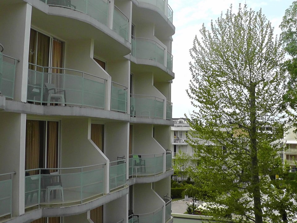 Blick von Balkon ZI 414 auf Nachbarbalkone DAS Club Hotel Sunny Beach