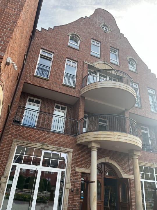 Außenansicht Arkadenhaus - Hotel Freiherr von Schwarzenberg