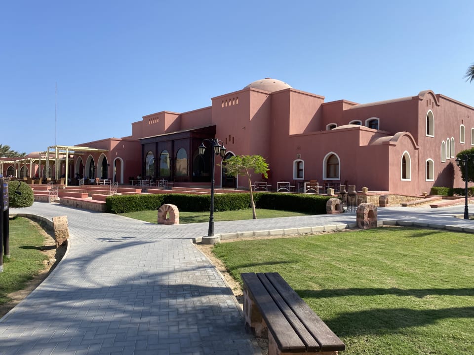Außenansicht Radisson Blu Resort, El Quseir