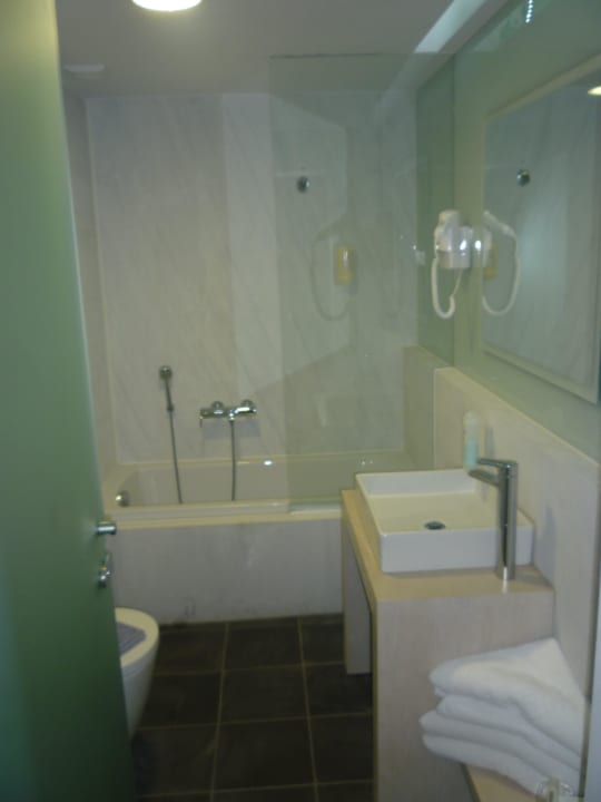 Bad mit Badewanne Akti Palace Resort & Spa