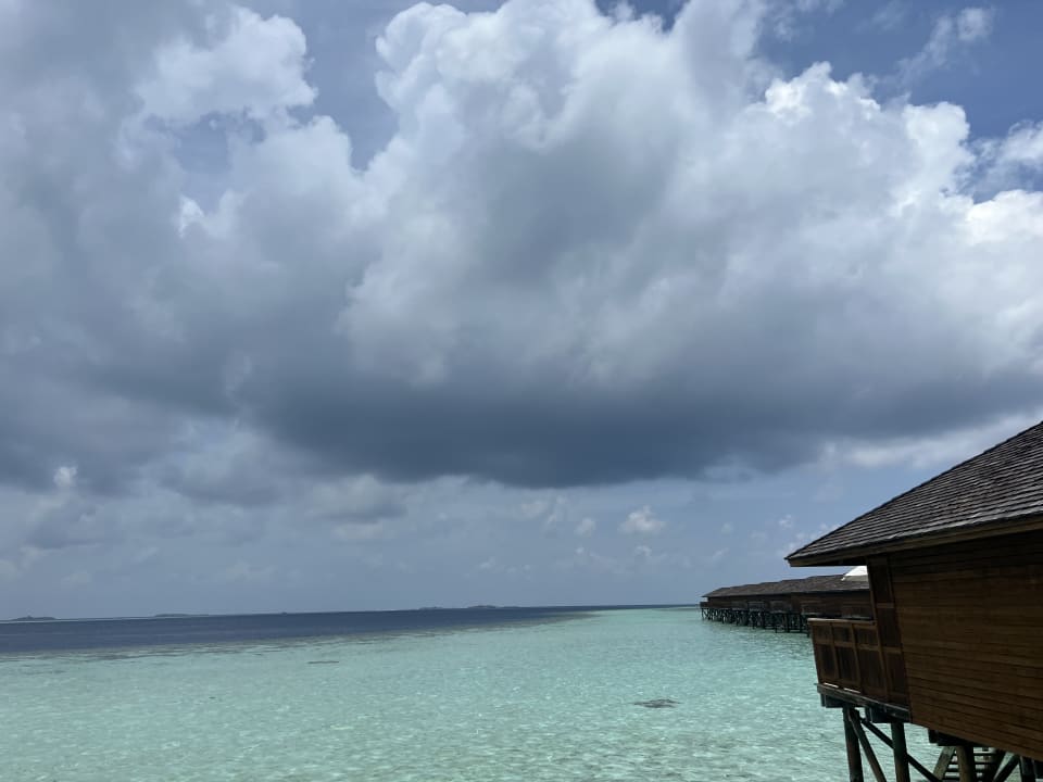Ausblick Vilamendhoo Island Resort & Spa