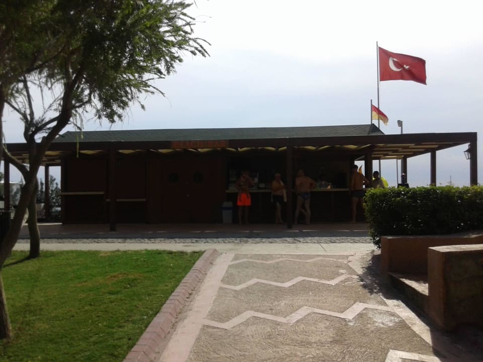 Бар на пляже Limak Limra Hotel & Resort