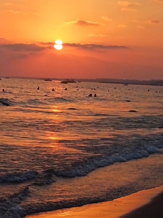 Strand Iz Flower Side Beach Hotel