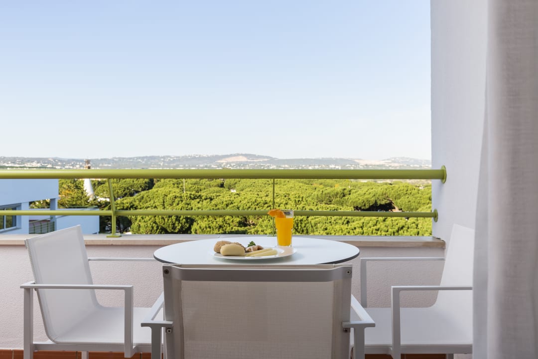 Zimmer The Patio Suite Hotel