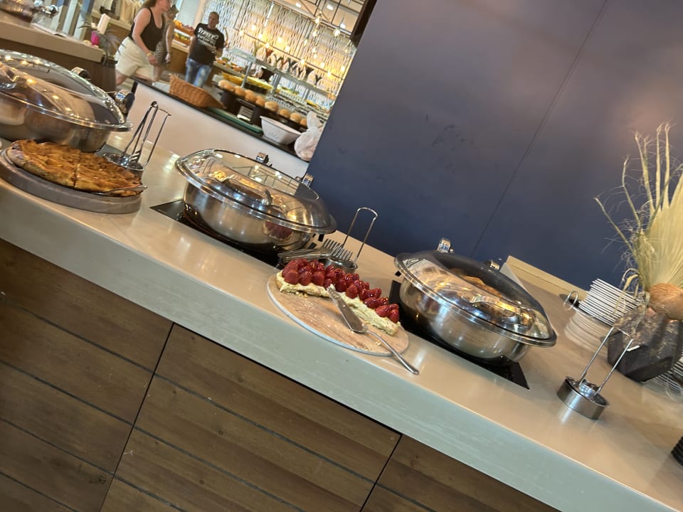 Gastro Saturn Palace Resort Hotel