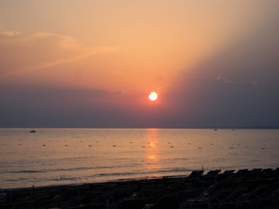 Sonnenuntergang Trendy Side Beach Hotel - Adults only
