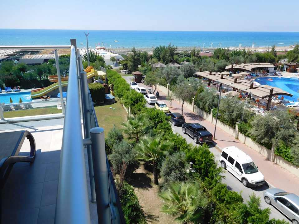 Super Ausblick von unserer Deluxe Suite Commodore Elite Suites & Spa - Adults only