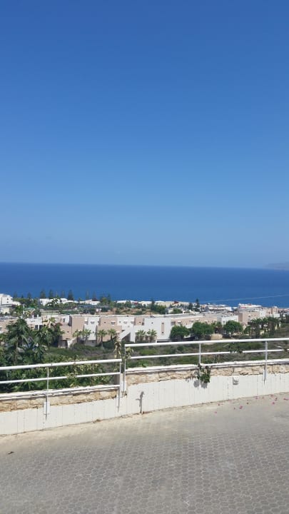 Ausblick von meiner Terrasse  Grand Hotel Holiday Resort
