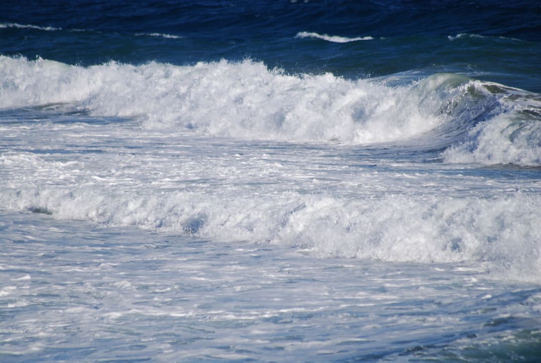 Strand Crystal Springs Beach Hotel