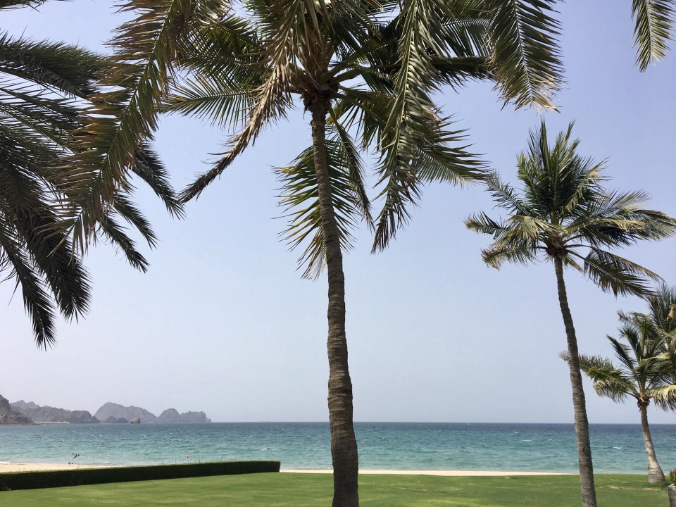 Strand Al Bustan Palace - A Ritz-Carlton Hotel