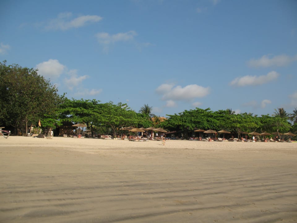 Aus der Entfernung Hotel Keraton Jimbaran Resort