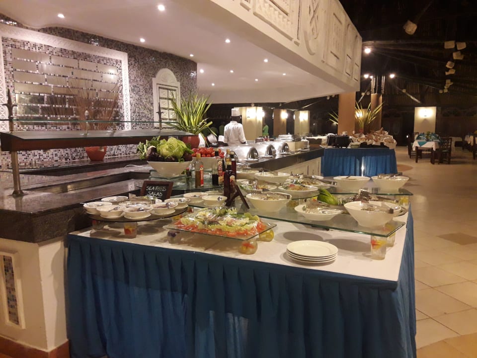 Restaurant Neptune Village Beach Resort & Spa