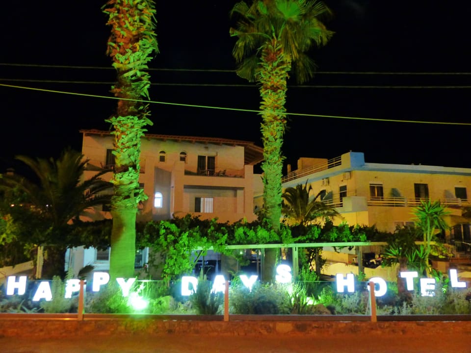 Eingang                   HARPIN Happy Days Beach Hotel