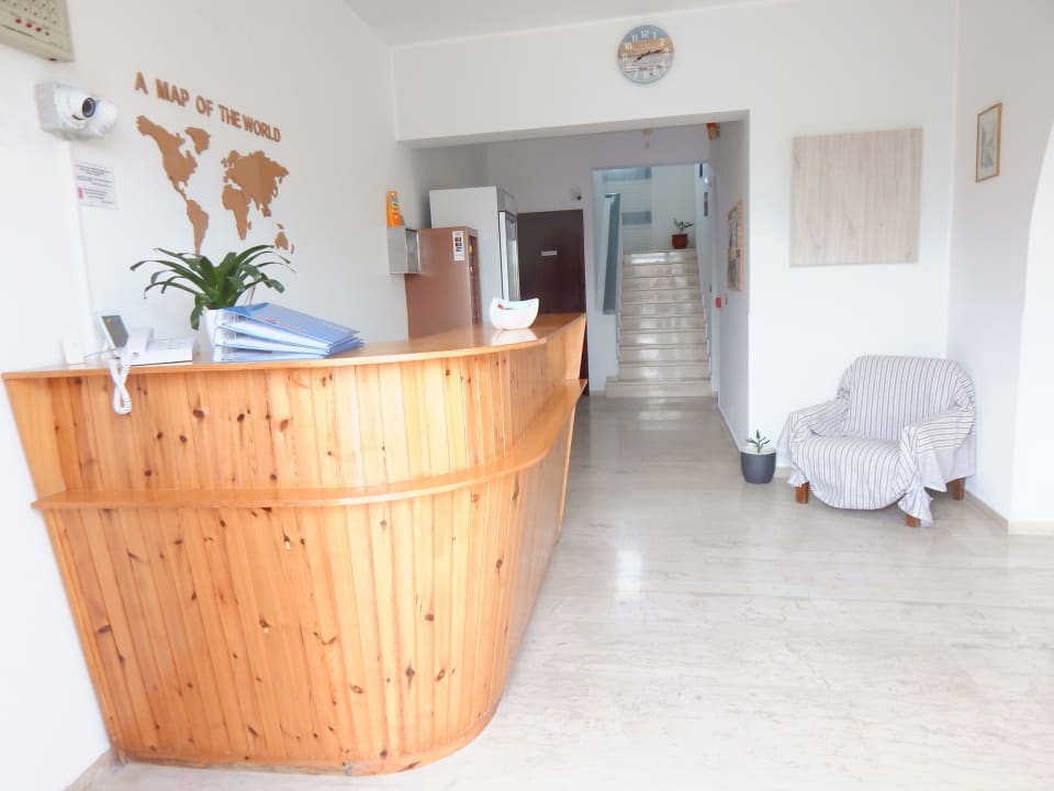 Lobby Pension Dina