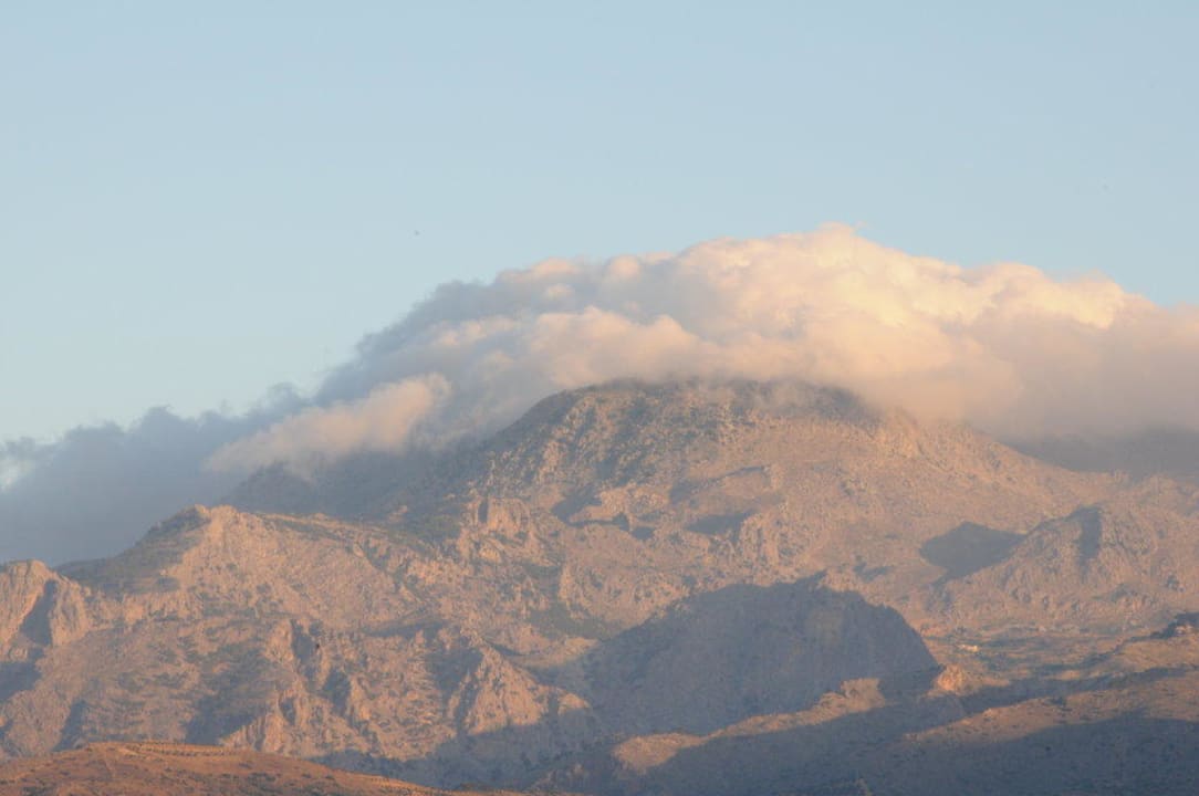 Ausblick von der Terrasse Atlantica Mikri Poli Crete