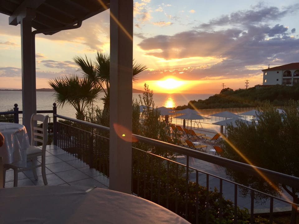 Ausblick Akrathos Beach Hotel