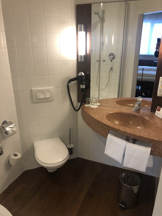 Zimmer Four Points Flex by Sheraton Salzburg Messe