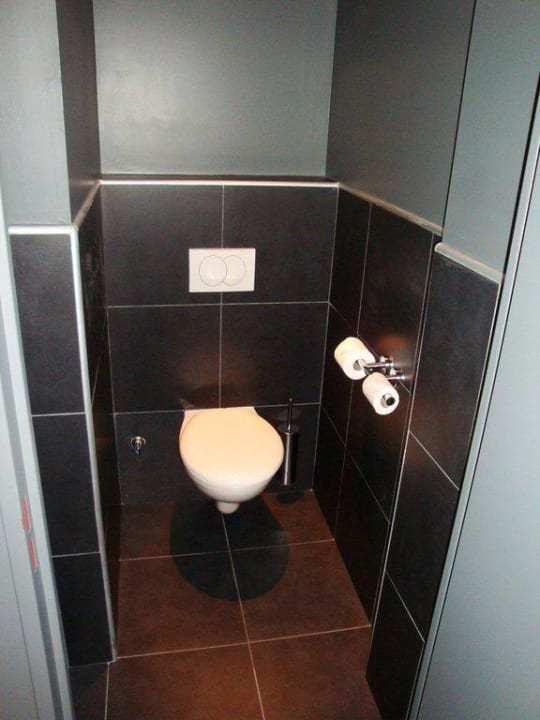 Seperates WC Hotel Quality Suites Et Spa Arcachon