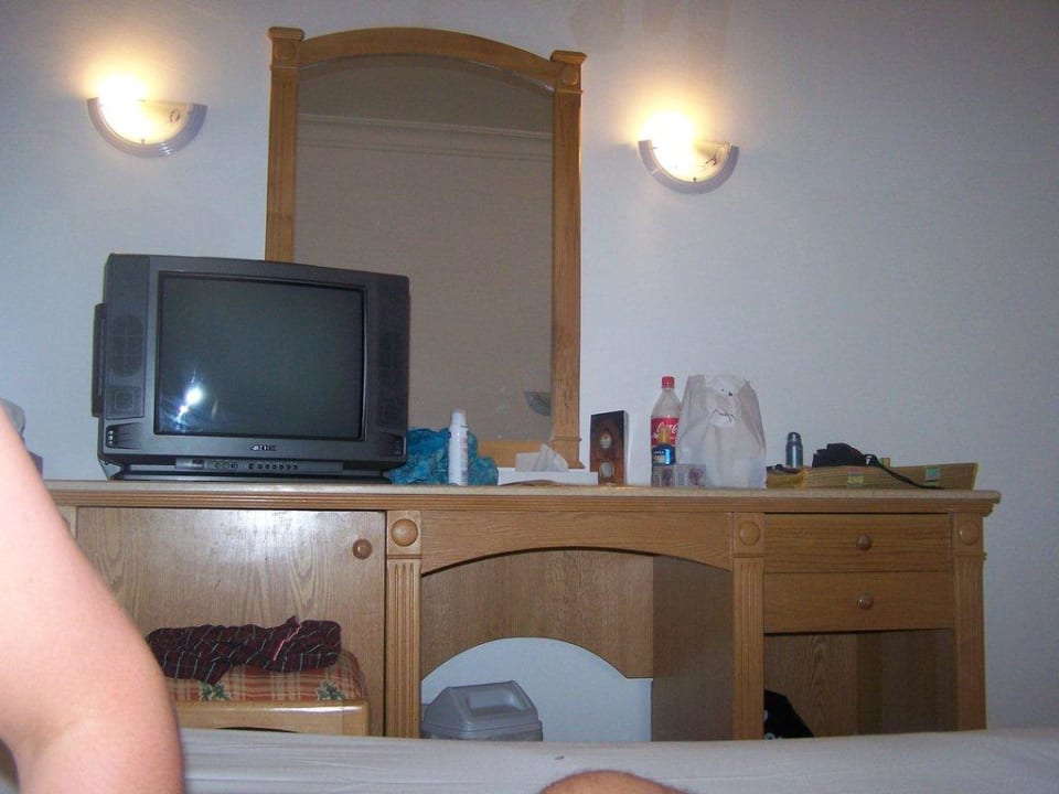 Wyposażenie pokoju Pickalbatros Alf Leila Wa Leila Resort - Neverland Hurghada