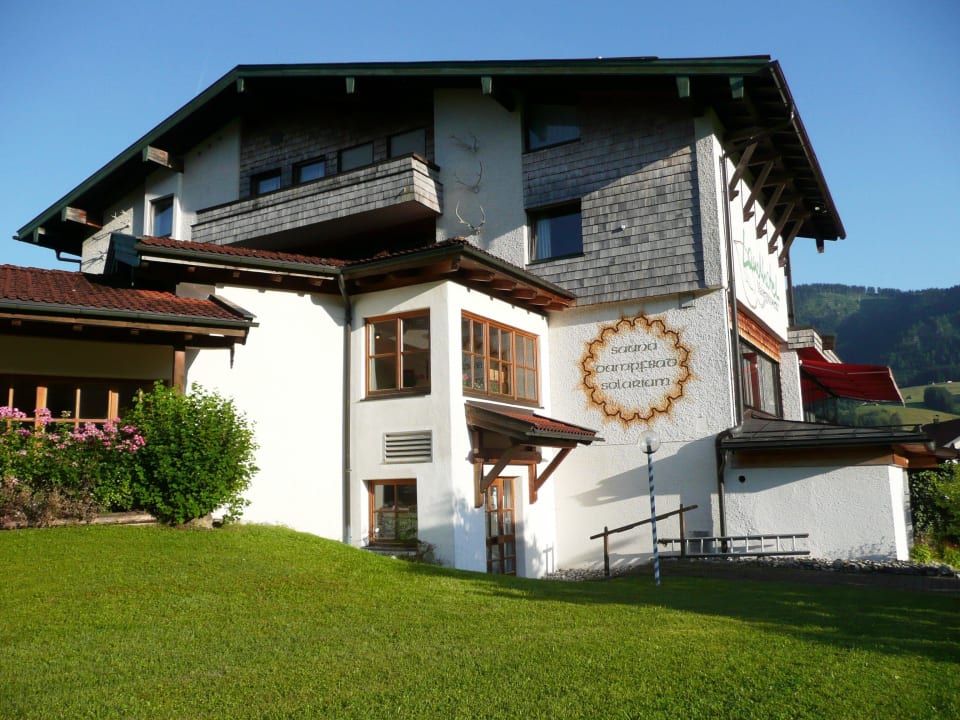 Blick von der Straße Landhotel Maiergschwendt