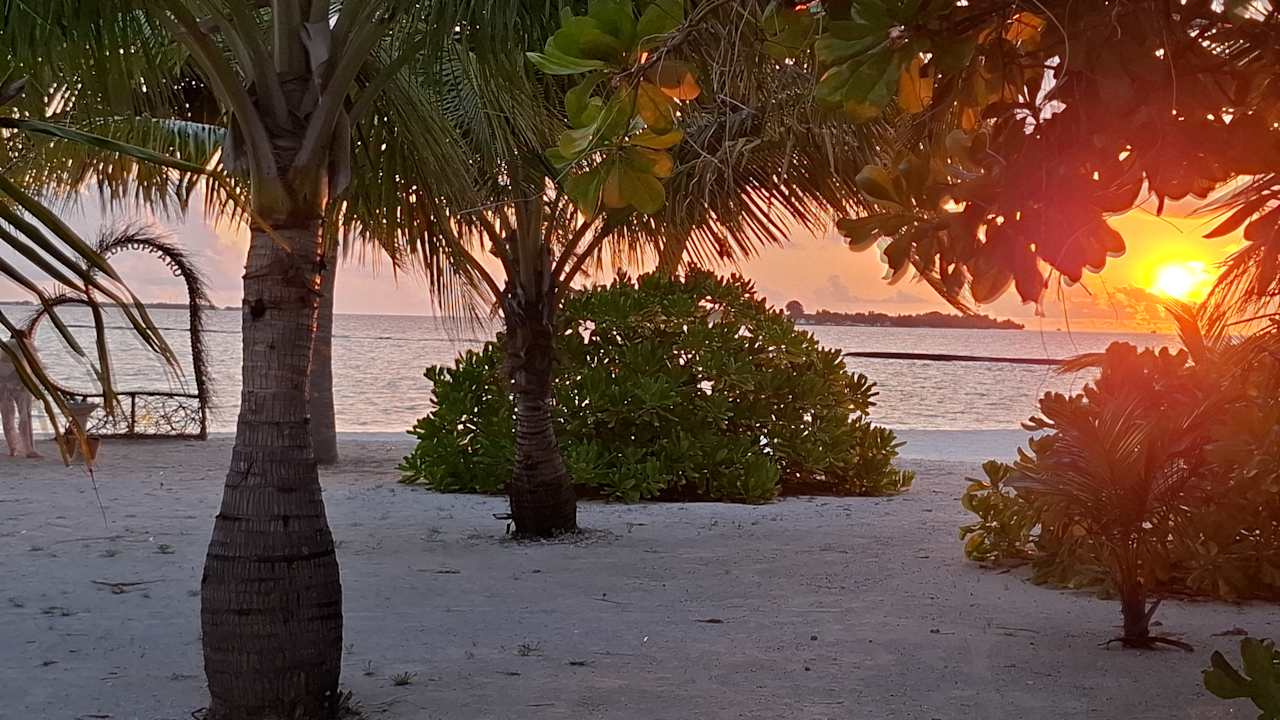 Strand Adaaran Select Meedhupparu Island Resort - Premium All Inclusive