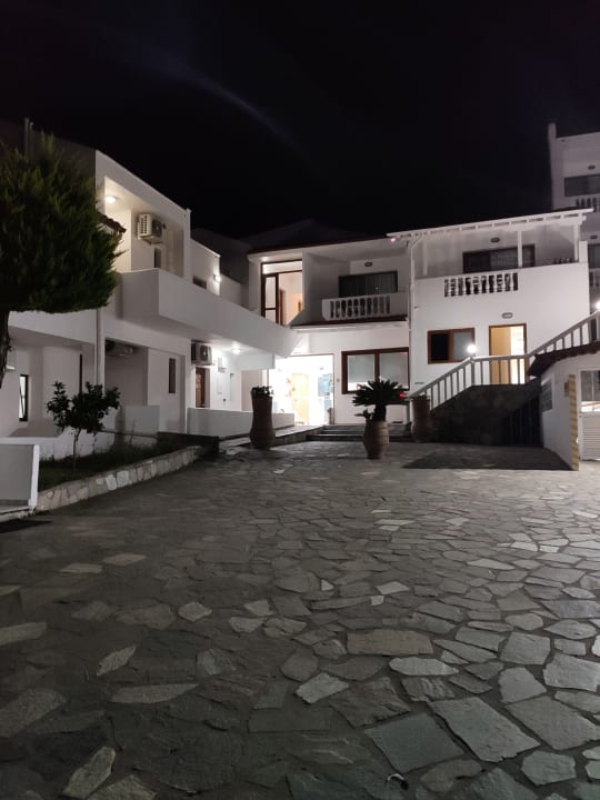 Außenansicht Akti Ouranoupolis