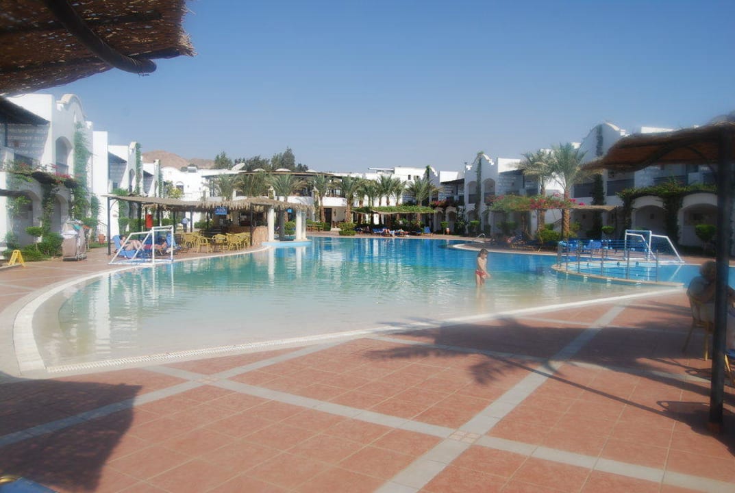 Außenanlage mit Pool JAZ Dahabeya