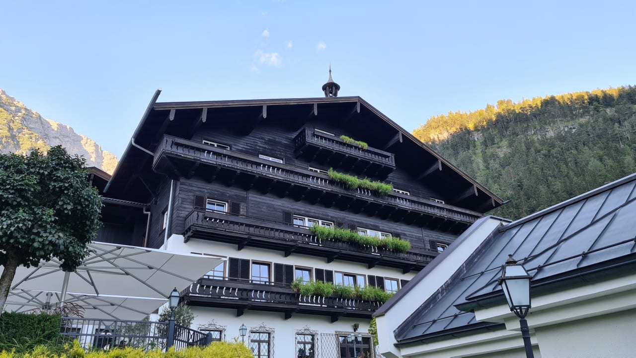 Außenansicht Hotel Gut Brandlhof