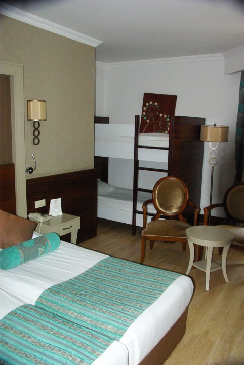 Zimmer Well Palace Side