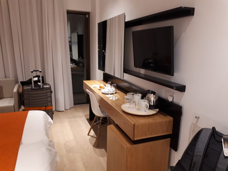 Zimmer Crystal Springs Beach Hotel