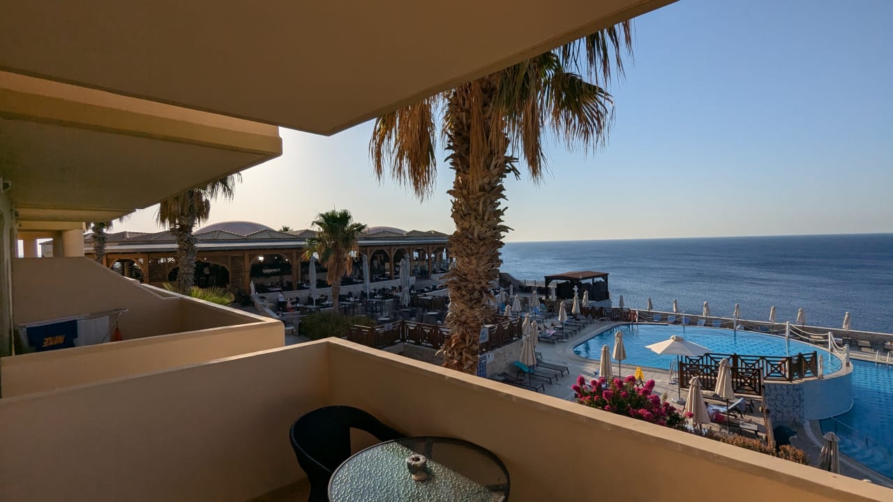 Ausblick Hotel Kalithea Horizon Royal