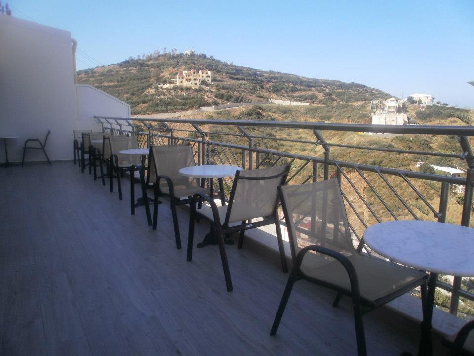 Neues Restaurant 2013, Super Ausblick Apartments Athina