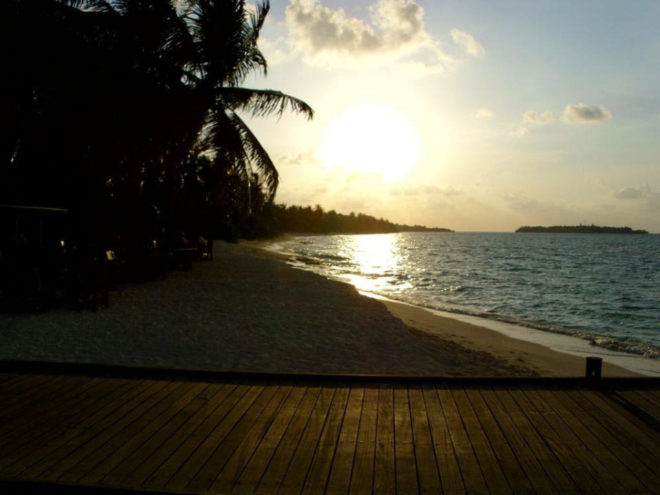 Sonnenuntergang vom Steg Villa Park Sun Island