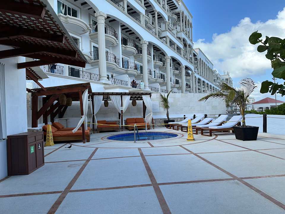 Pool Hotel Flamingo Cancun Resort