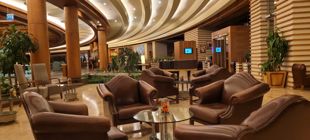 Lobby Gloria Serenity Resort