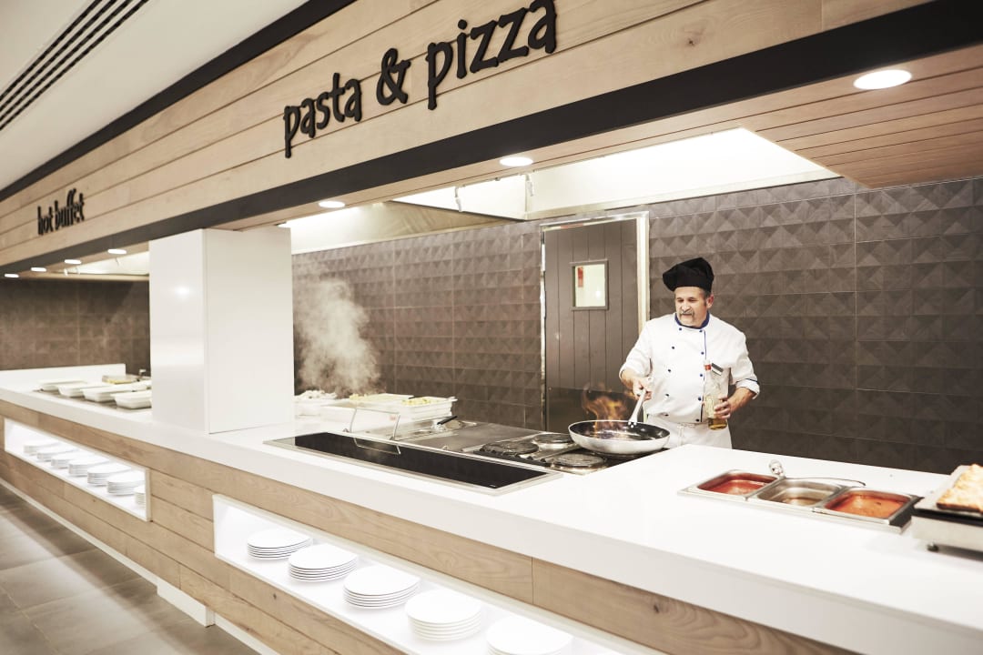 Renoviertes Hauptrestaurant Insotel Club Tarida Playa